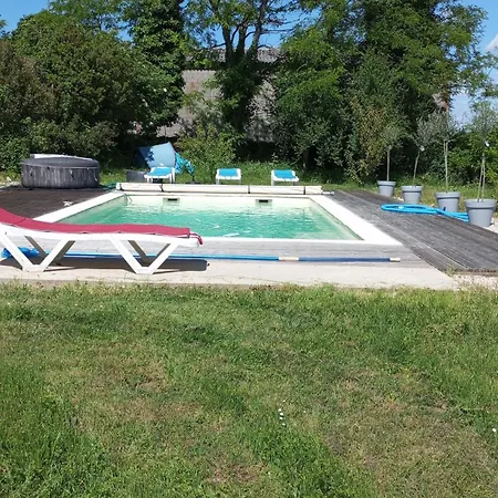 לינה וארוחת בוקר Le Pardes רוקמאדור